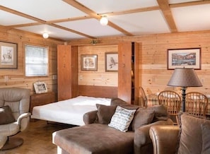 1 bedroom, iron/ironing board, free WiFi, bed sheets - Secluded Cabin w/ HOT TUB, Woodburning Stove, VIEW on PRIVATE 2 acres (Cosby)