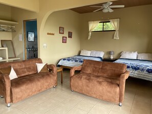 2 bedrooms, free WiFi, bed sheets