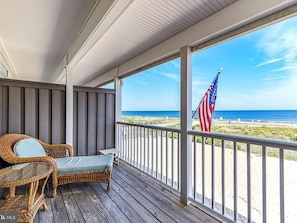 Terrace/patio - Unique Direct Oceanfront w/a Private Beach (Ocean City)