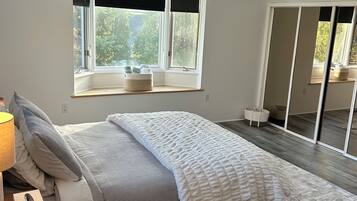 4 chambres, fer et planche à repasser, Wi-Fi, draps fournis