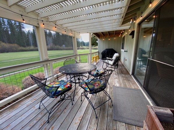 Outdoor dining