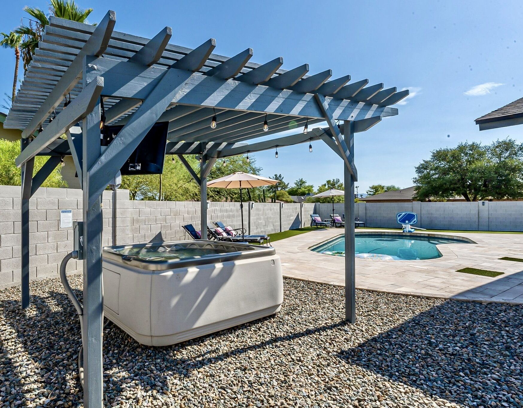 Live Paradise, Hike Phoenix, Swim, Spa, Desert Fun!