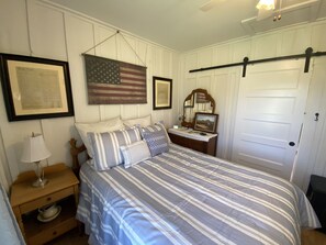 3 bedrooms, desk, iron/ironing board, free WiFi