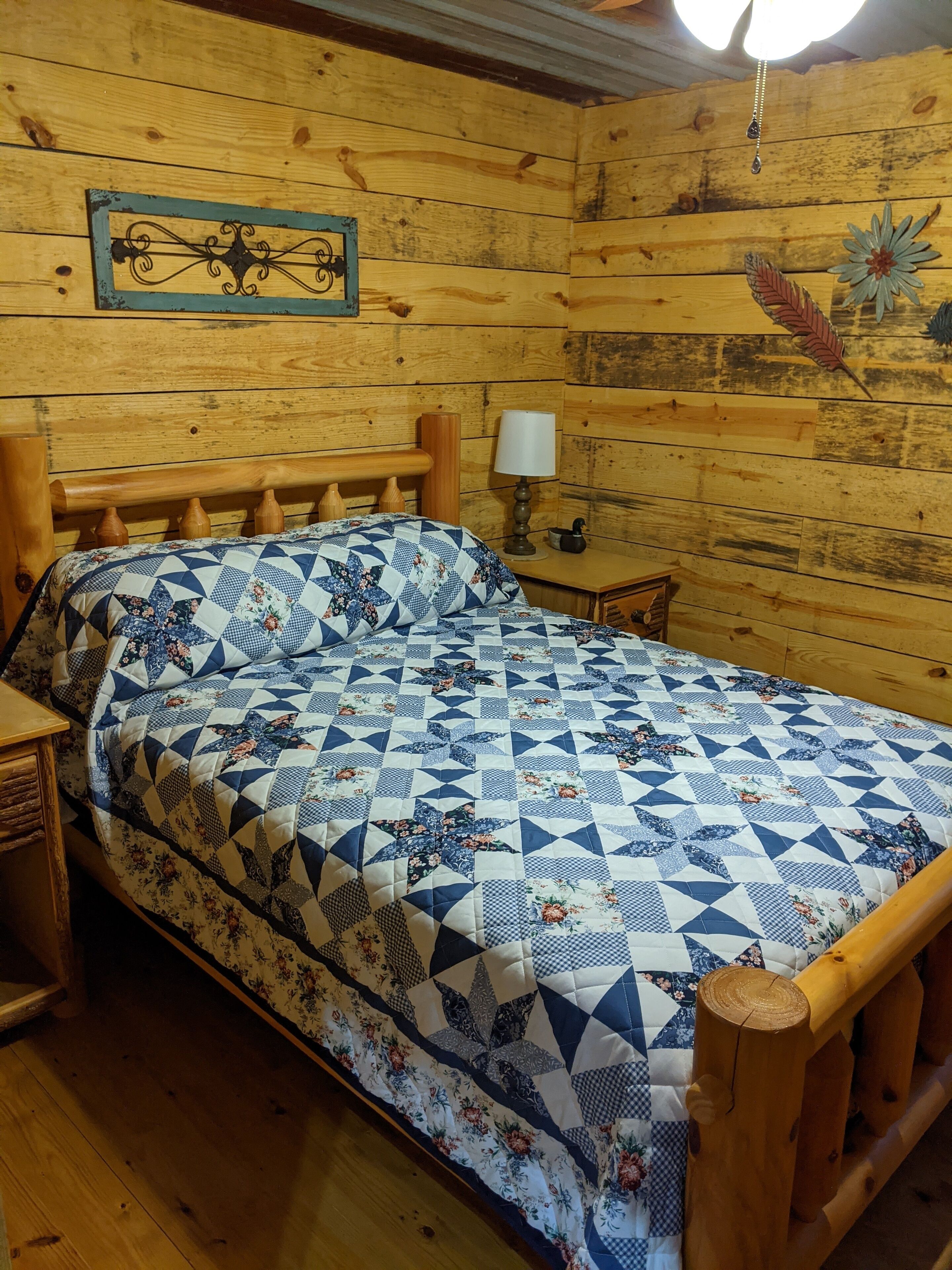 2 chambres, fer et planche à repasser, accès au Wi-Fi (inclus)