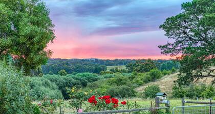 Historic Bluestone Cottage in Creswick EST 1860