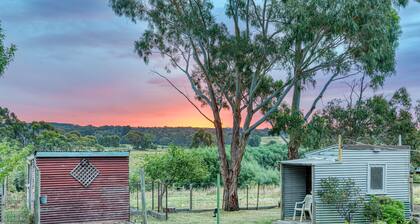 Historic Bluestone Cottage in Creswick EST 1860