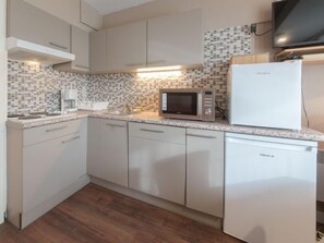 Fridge, microwave, dishwasher, high chair