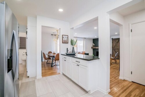 This house is a 4 bedroom(s), 1.5 bathrooms, located in Wichita, KS.