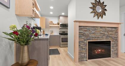 Look no further! Anchorage's Best Stay is Here. Next to Downtown & Free Parking!