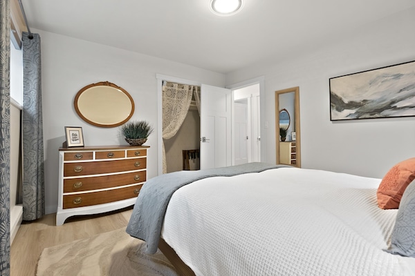 3 Schlafzimmer, Schreibtisch, Verdunkelungsvorhänge