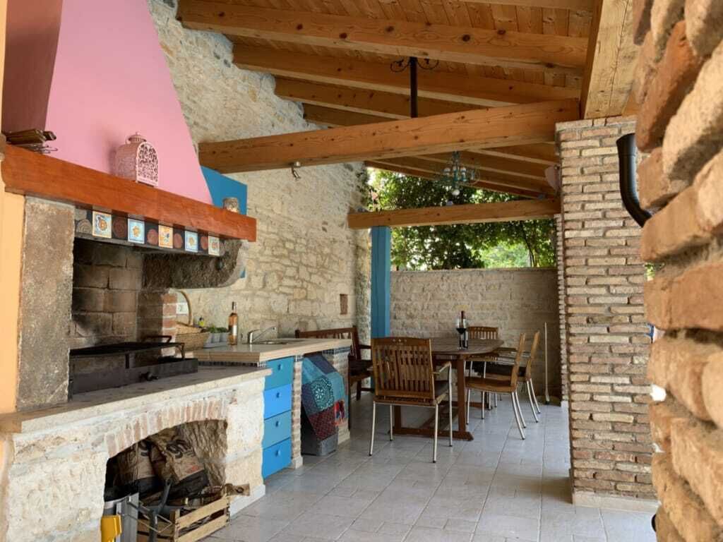 Terrace with barbecue