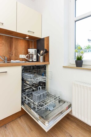 Kühlschrank, Ofen, Geschirrspüler