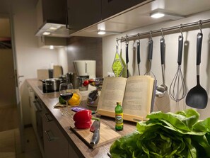 Fridge, oven, dishwasher, coffee/tea maker - Ferienwohnung An der Ems 75100 - Ferienwohnung An der Ems (Westoverledingen)