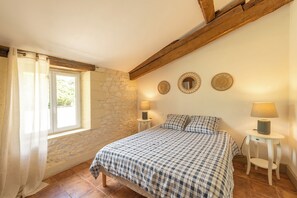4 quartos, ferros/tábuas de passar roupa, berço de viagem, Wi-Fi