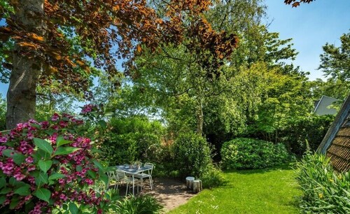 Schouwse Stee 2 Privates und modernes Ferienhäuschen auf kleinem Park