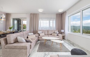 Téléviseur, foyer, chaîne audio