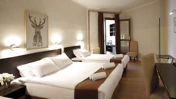 2 habitaciones, minibar, escritorio y cunas gratuitas