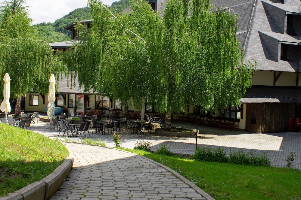 Hotel Junior
