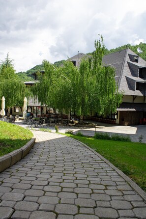 Property grounds - Hotel Junior (Brus)