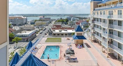 609 Belmont Towers Boardwalk/Pool/Gym/Sauna Awesome Views
