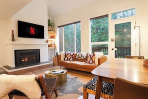 Smart TV, fireplace, offices