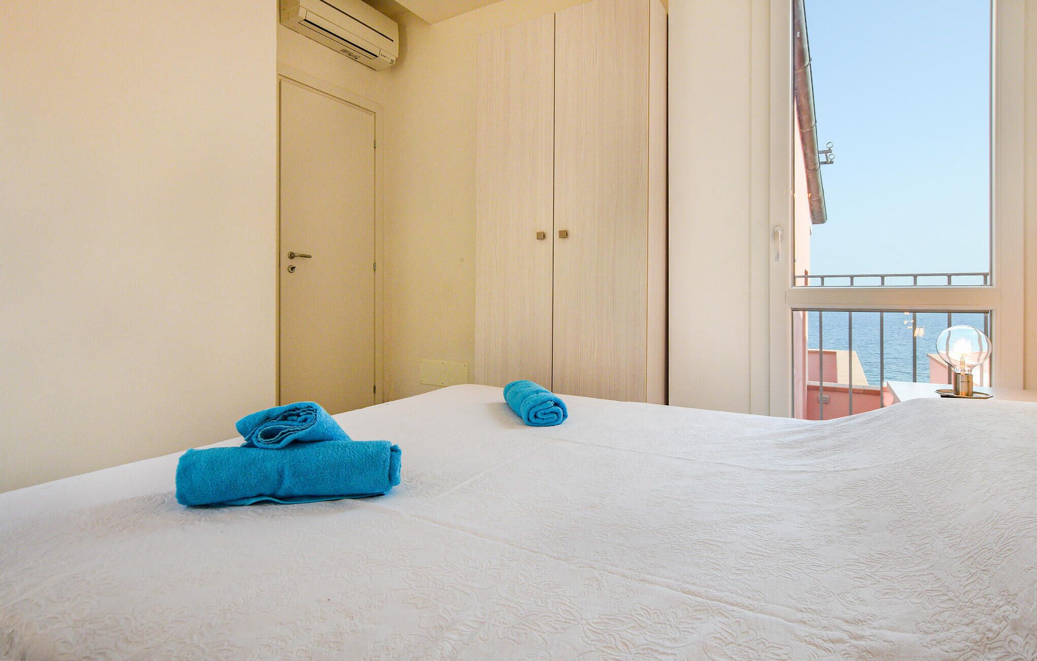 2 habitaciones, wifi gratis y ropa de cama 