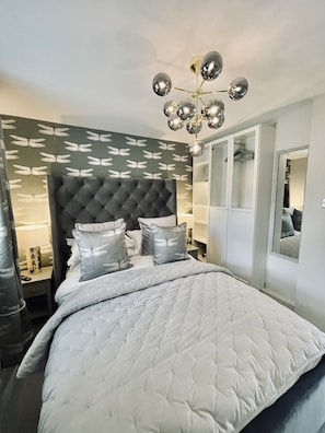 1 bedroom, Egyptian cotton sheets, iron/ironing board, free WiFi