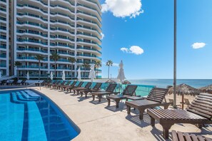 Een verwarmd zwembad