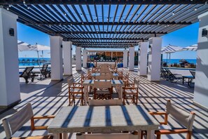 Outdoor dining - Esmeralda Beach Resort 2 Bedrooms Condo B 803 (Puerto Peñasco)