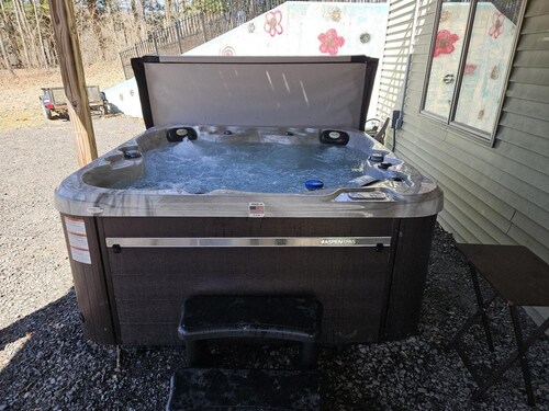 Catskills retreat: Hot tub, ATV, hiking & fishing