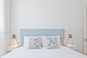 2 chambres, fer et planche à repasser, lit parapluie, Wi-Fi gratuit