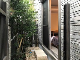 Standard A, Non Smoking | Desk, free WiFi