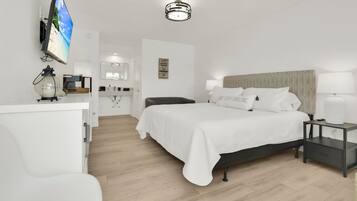 1 bedroom, in-room safe, WiFi, bed sheets