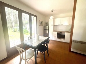 Dining - Maison le Pic Vert by Agence Bru - 342558 (Carcans)