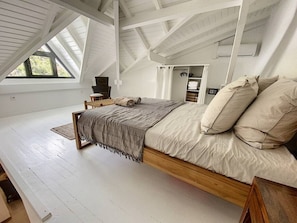 1 chambre, bureau, fer et planche à repasser, Wi-Fi