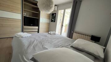 4 chambres, fer et planche Ă  repasser, Wi-Fi gratuit, draps fournis