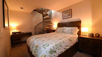 1 bedroom, desk, iron/ironing board, free WiFi