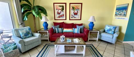 Smart-tv, dvd-afspiller, bøger, videobibliotek