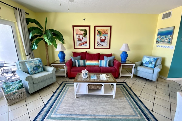 Stylish Island Decor