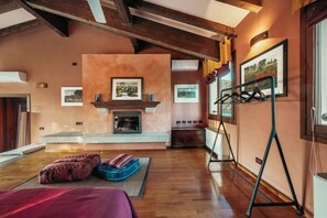 3 bedrooms, iron/ironing board, free WiFi, bed sheets - Swimming pool, wellness and relaxation in the hills of Bologna (Valsamoggia)