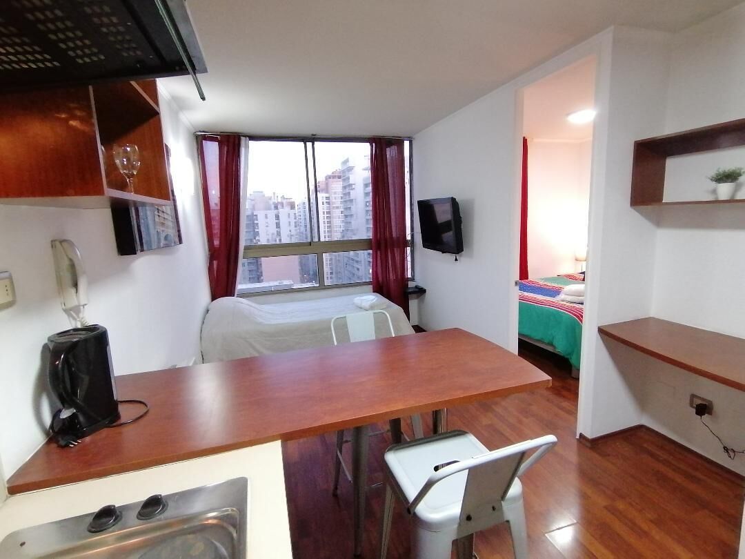 1 habitación, escritorio, tabla de planchar con plancha y wifi gratis 