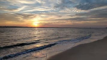 Beach nearby, beach towels