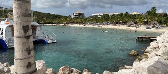 The Shore Luxury Ocean/Beachfront Apt Blue Bay Golf and Beach Resort
3rd Floor
