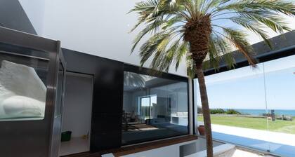 Best Beach Front Villa w/ Heated Pool - Sea La Vie