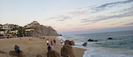 Perto da praia, toalhas de praia
