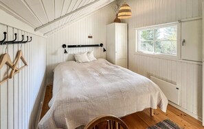 3 bedrooms, travel cot, free WiFi - 3 bedroom stunning home in Hornbæk (Hornbæk)