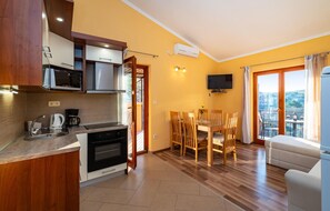 Interior - Cozy apartment in Modric with WiFi (Modric)
