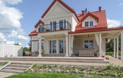 Amazing home in Silec with sauna