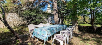 3 bedroom lovely home in Nerezine