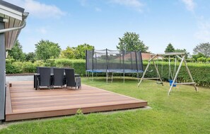 Terrace/patio - Amazing home in Frederiksværk with WiFi (Frederiksværk)
